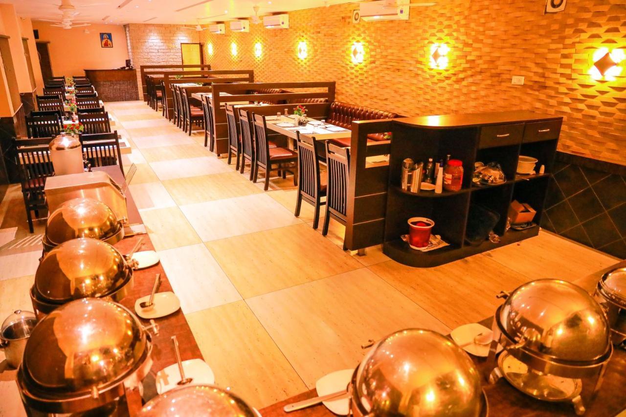 Hotel Mary Land Velankanni ナーガパッティナム エクステリア 写真